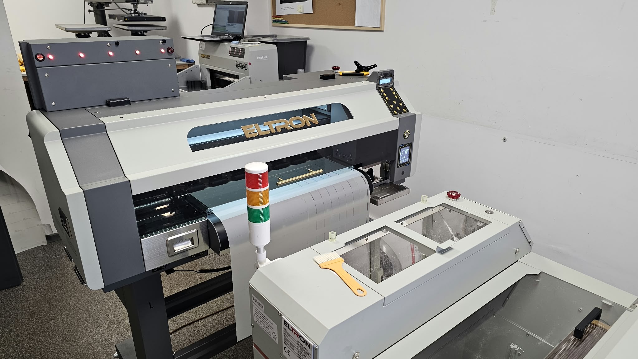 Kompletna linia Eltron A602 + H655 podczas instalacji